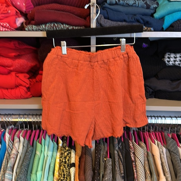 Blank NYC orange elastic waistband raw hem shorts size XS NWT - Picture 3 of 3